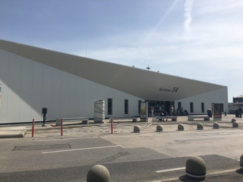 FLUGHAFEN WIEN TERMINAL 1A DACH- UND FASSADENSANIERUNG